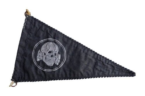 Vlag driehoek Totenkopf