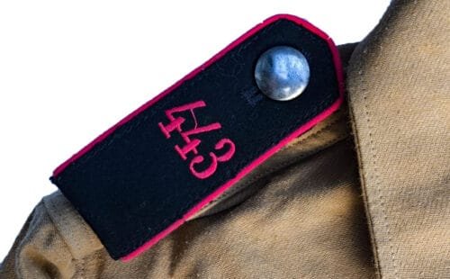 Hitler Jugend uniform in koffer